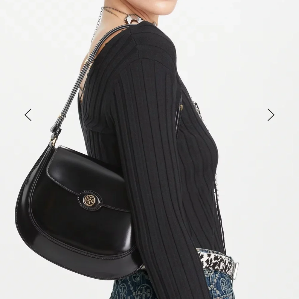 Tory Burch Robinson Spazzolato small flap bag black - Picture 2 of 11